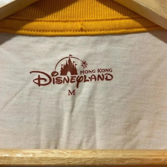 Disney Hong Kong Winnie The Poo All Over Print T-Shirt - Picture 9 of 9